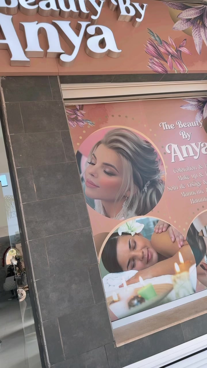 Vitrine — affiche des prestations Anya